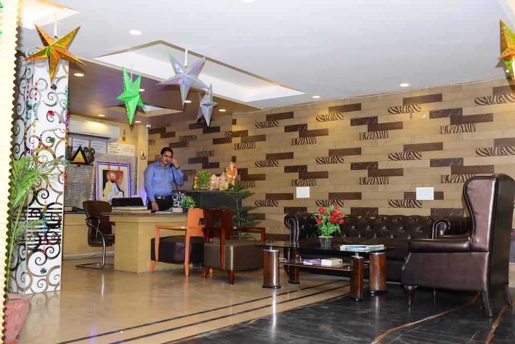 Hotel Cabana @ Pahar Ganj New Delhi Luaran gambar