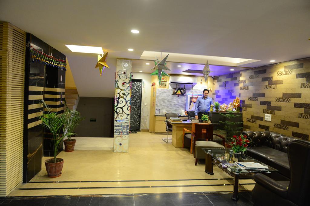Hotel Cabana @ Pahar Ganj New Delhi Luaran gambar