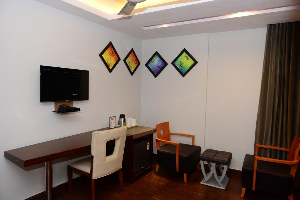 Hotel Cabana @ Pahar Ganj New Delhi Luaran gambar
