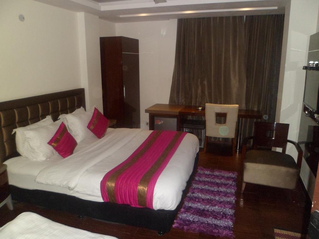 Hotel Cabana @ Pahar Ganj New Delhi Luaran gambar