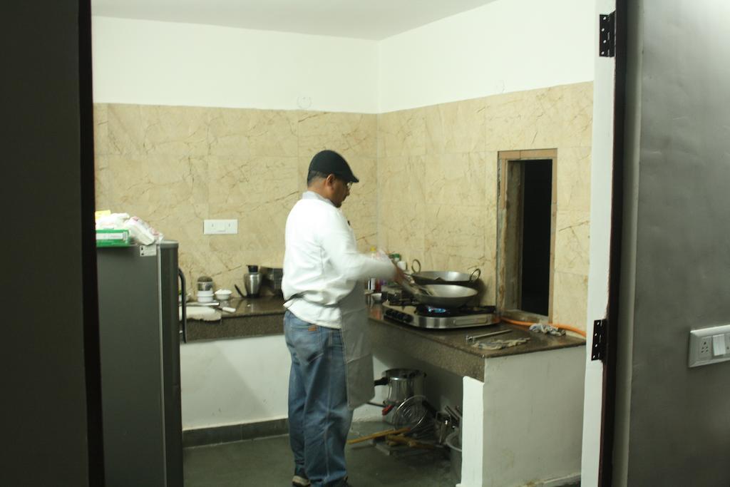 Hotel Cabana @ Pahar Ganj New Delhi Luaran gambar